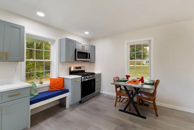 $399,000 | 51 Pearl Street, Grand Isle, VT 05458