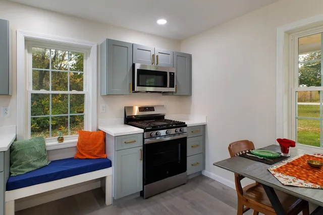 $399,000 | 51 Pearl Street, Grand Isle, VT 05458