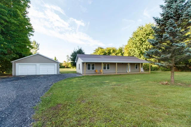 $399,000 | 51 Pearl Street, Grand Isle, VT 05458