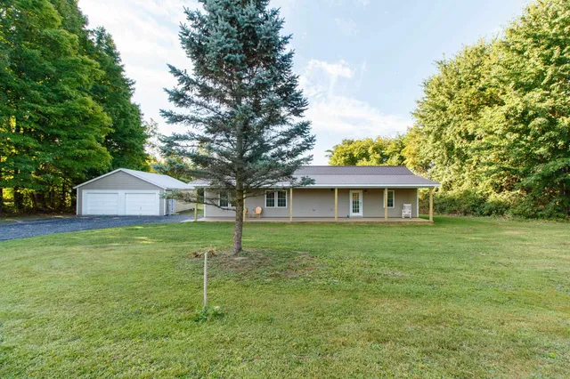 $399,000 | 51 Pearl Street, Grand Isle, VT 05458