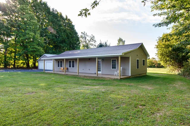 $399,000 | 51 Pearl Street, Grand Isle, VT 05458