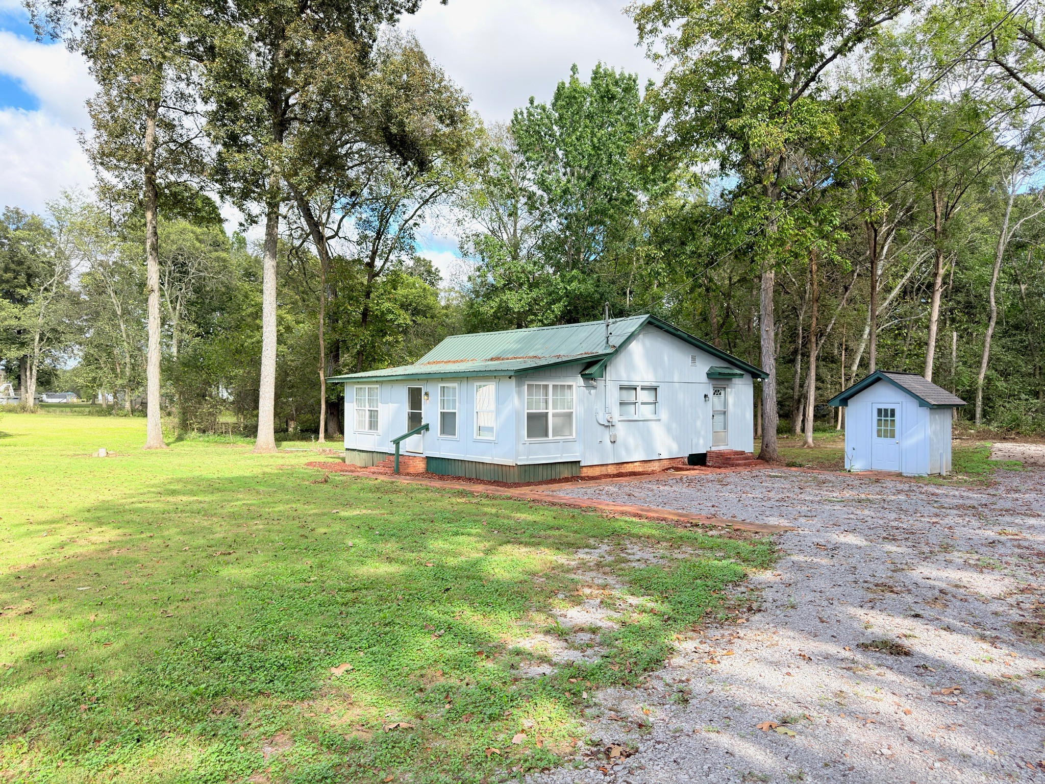 240 Green Acres Road Unionville, TN 37180 - Photo 13 of 36