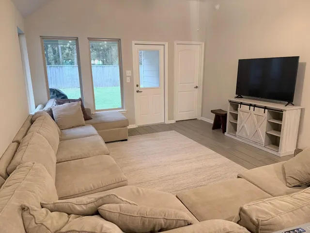 $320,000 | 18534 Hayden Pond Drive, Cypress, TX 77429