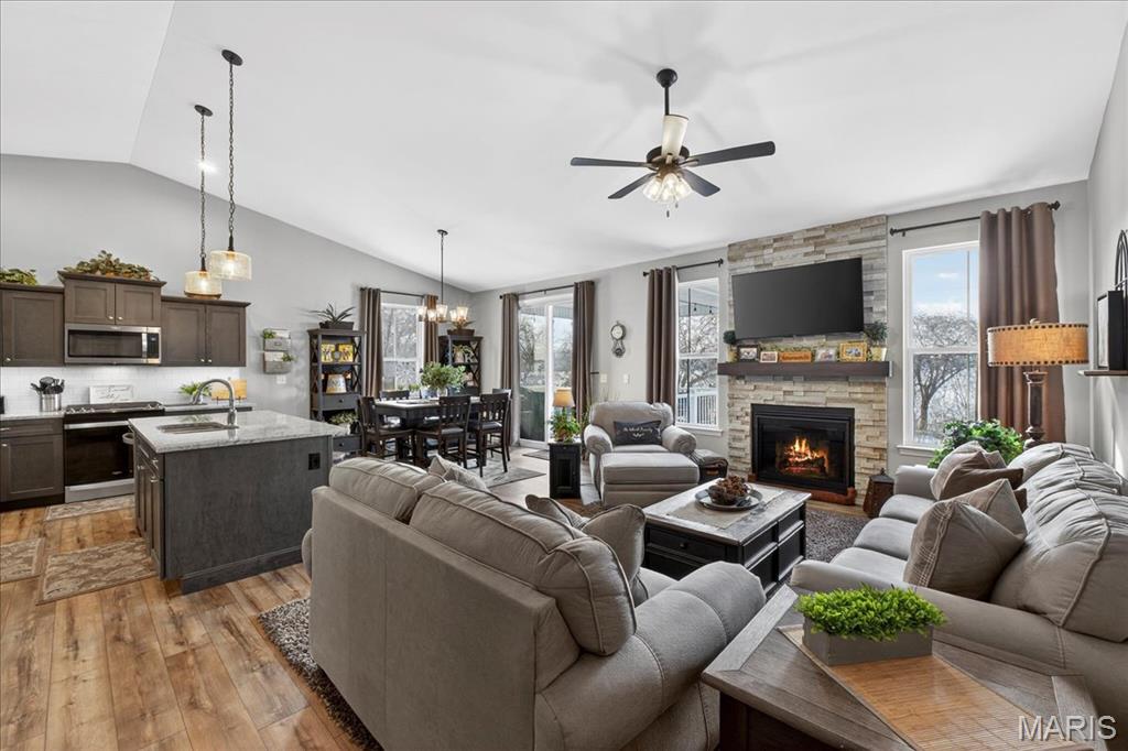 2002 Morningside Place Maryville, IL 62062 - Photo 14 of 39