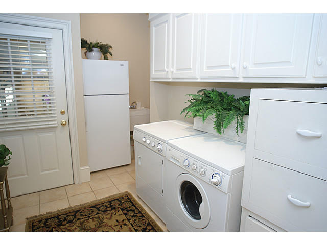 3580 Henrietta Hartford Road Mount Pleasant, SC 29466 - Photo 18 of 52 Laundry Room