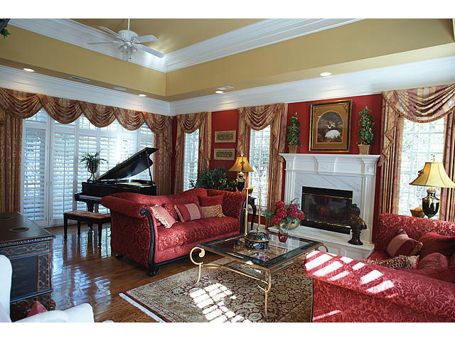 3580 Henrietta Hartford Road Mount Pleasant, SC 29466 - Photo 5 of 52 Living Room