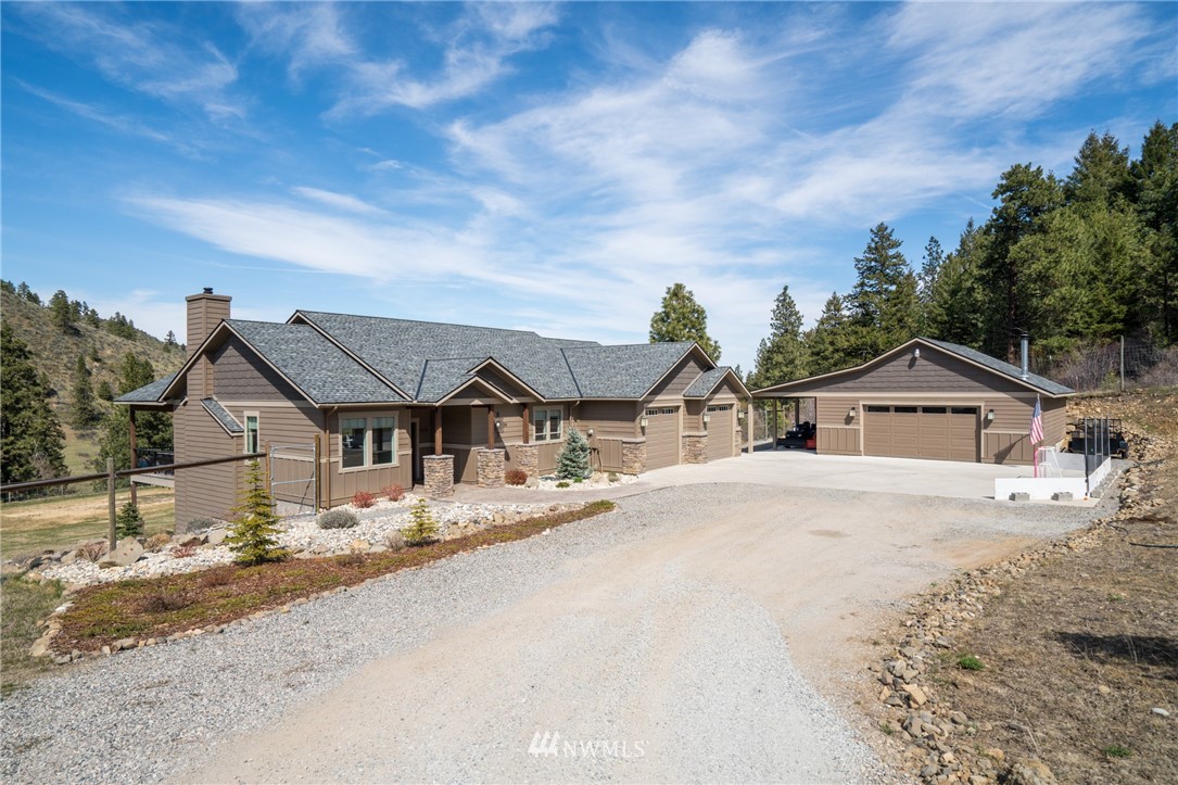 5575 Squilchuck Road Wenatchee, WA 98801 - Photo 1 of 30 Gallery Image 1