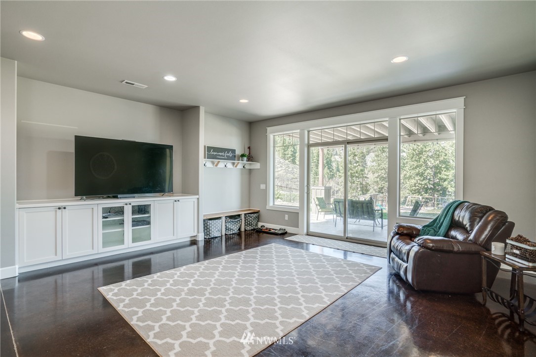 5575 Squilchuck Road Wenatchee, WA 98801 - Photo 18 of 30 Gallery Image 18