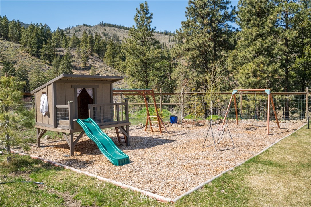 5575 Squilchuck Road Wenatchee, WA 98801 - Photo 26 of 30 Gallery Image 26