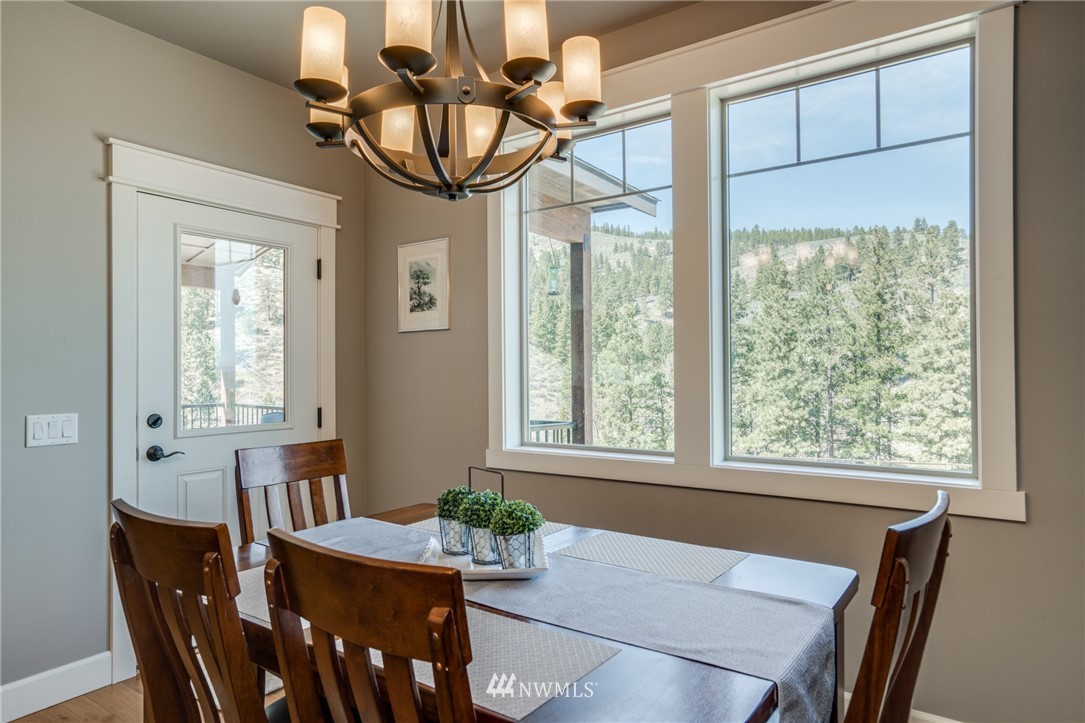 5575 Squilchuck Road Wenatchee, WA 98801 - Photo 9 of 30 Gallery Image 9