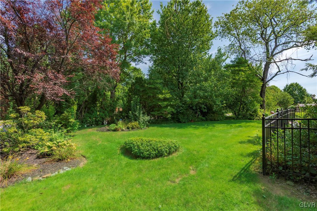 4316 Greenfield Road Bethlehem, PA 18017 - Photo 11 of 45 Gallery Image 11