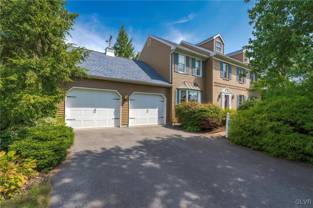 4316 Greenfield Road Bethlehem, PA 18017 - Photo 4 of 45 Gallery Image 4