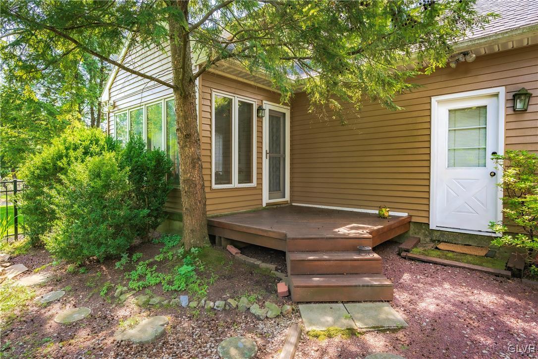 4316 Greenfield Road Bethlehem, PA 18017 - Photo 6 of 45 Gallery Image 6