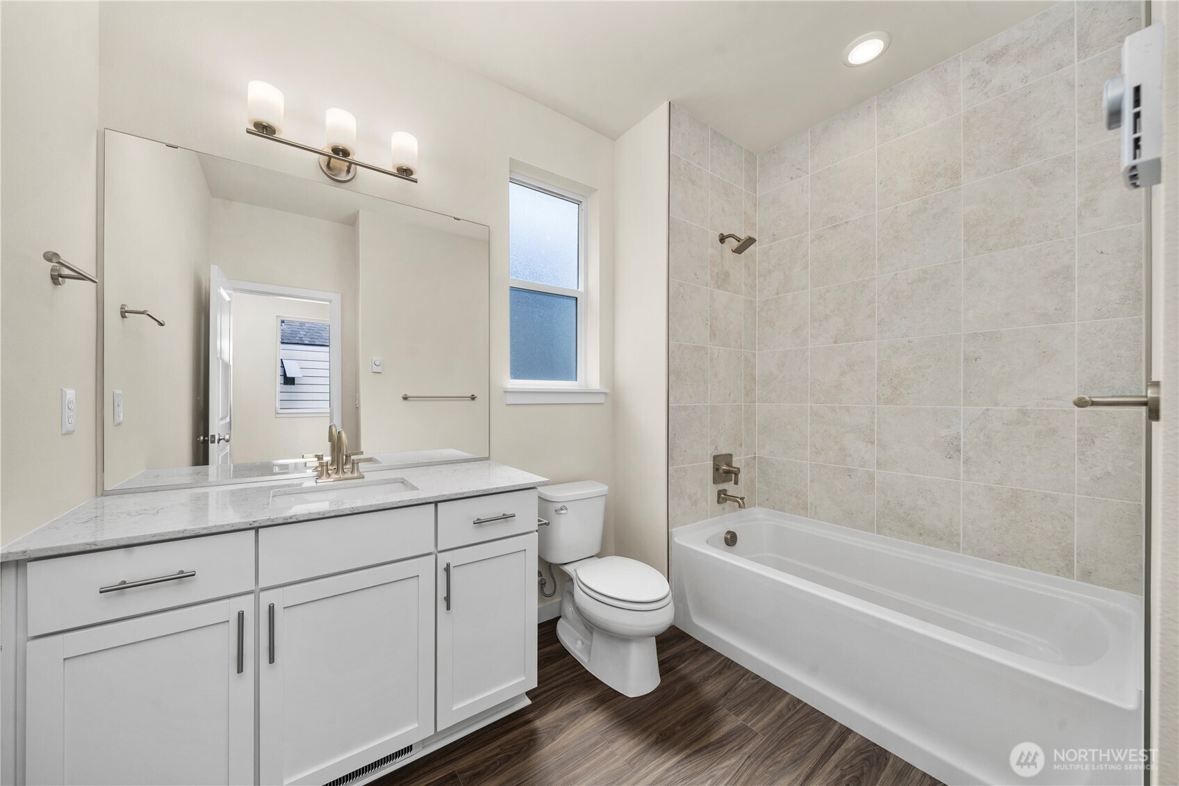 4027 Aberdeen Way Northeast Renton, WA 98056 - Photo 23 of 31