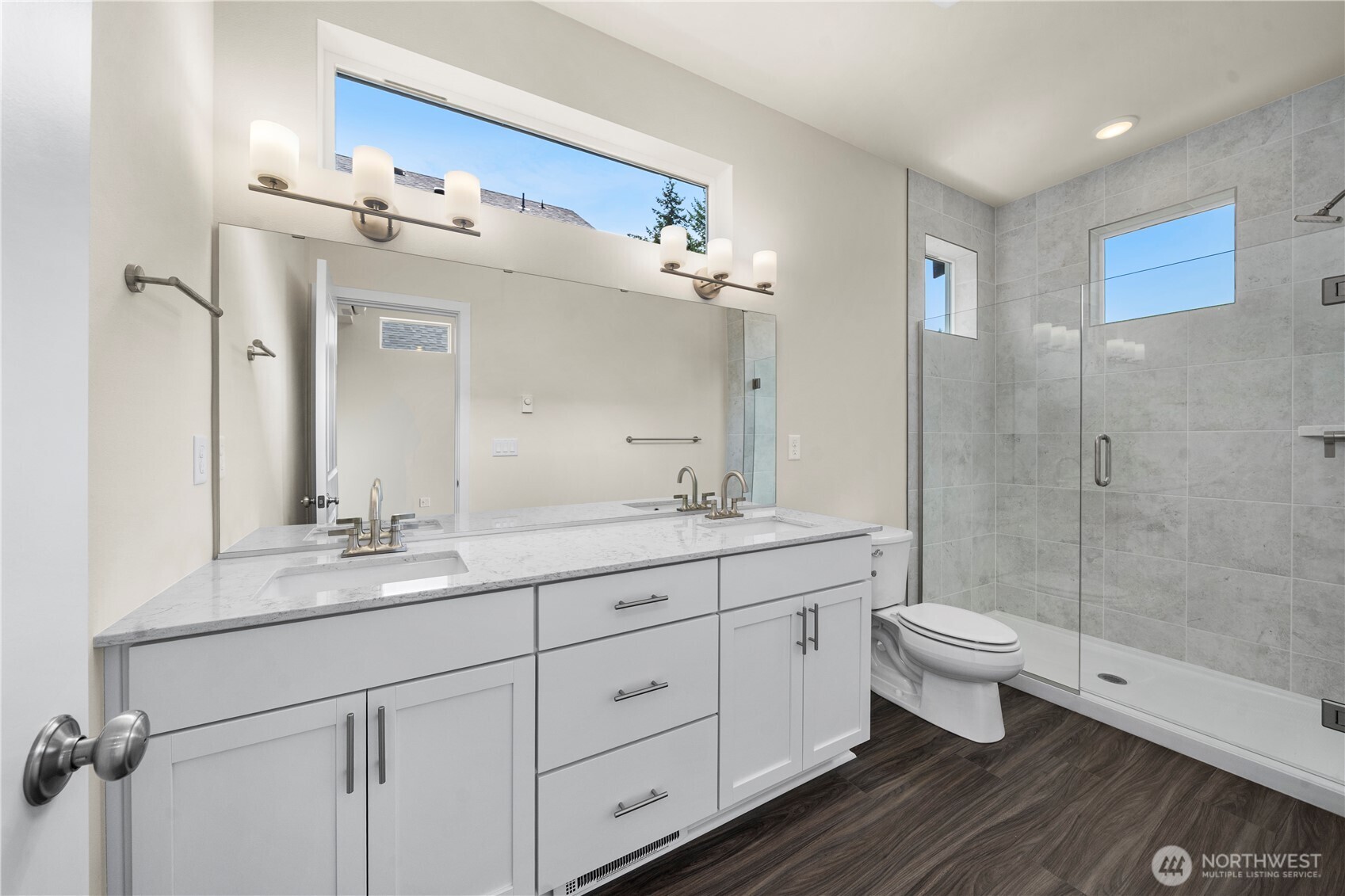 4027 Aberdeen Way Northeast Renton, WA 98056 - Photo 24 of 31