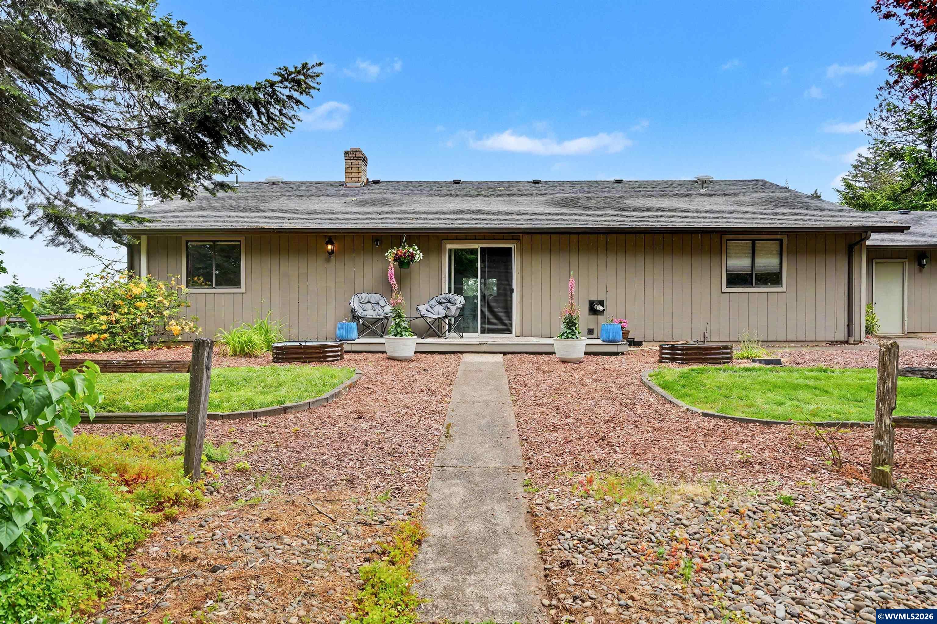 15991 Oakdale Road Dallas, OR 97338 - Photo 2 of 50