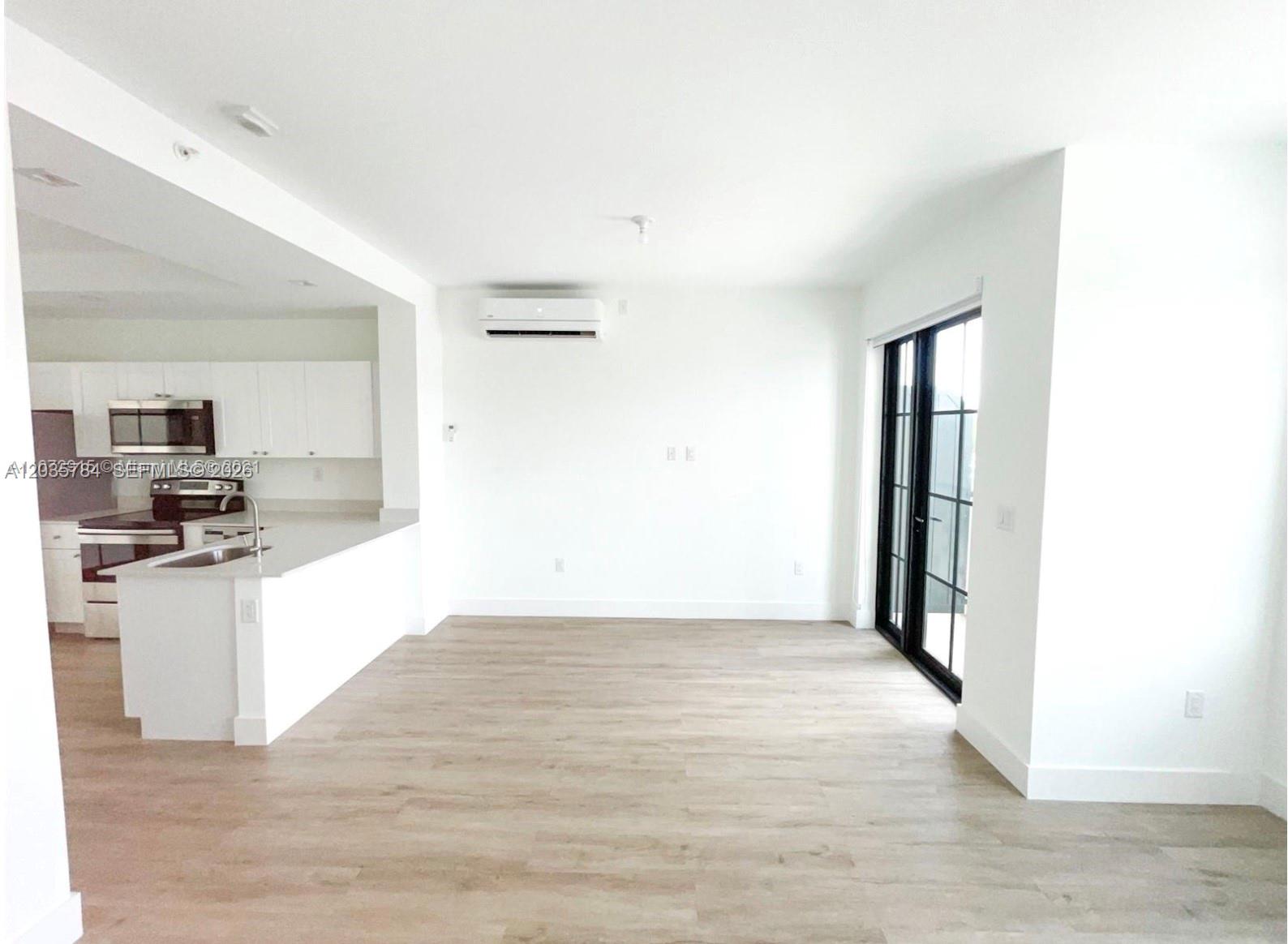 4100 Davie Road, Unit 205 Davie, FL 33314 - Photo 9 of 18