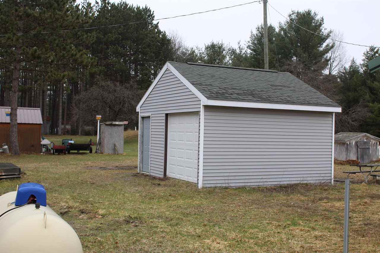 175 Skocelas Road North Manistee, MI 49660 - Photo 3 of 20 1859939-2.JPG