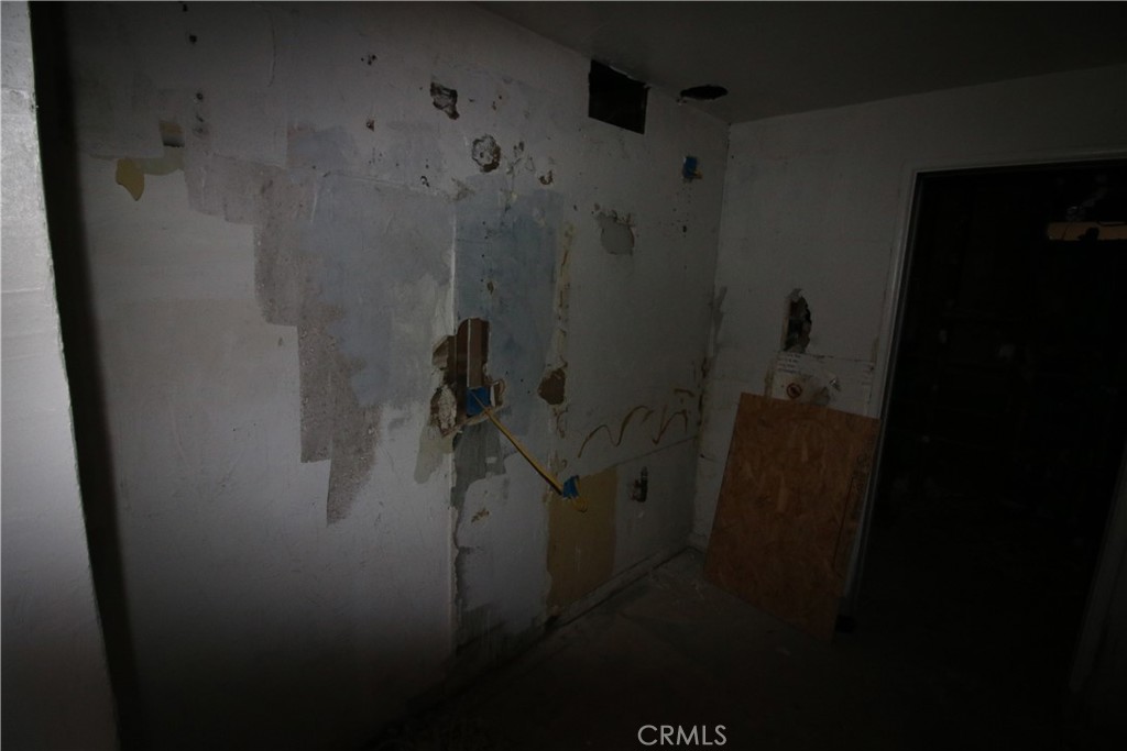 84042 Lingayan Avenue Indio, CA 92201 - Photo 5 of 23