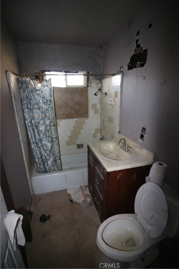 84042 Lingayan Avenue Indio, CA 92201 - Photo 10 of 23