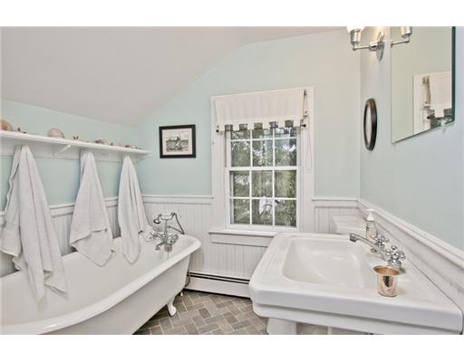200 Dye Hill Road Hopkinton, RI 02832 - Photo 12 of 20 Bathroom.