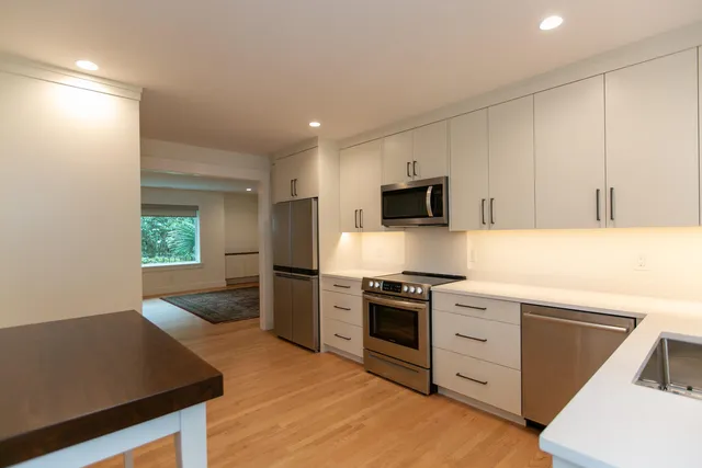 $2,800 | 415 Riverland Drive, Unit B, Charleston, SC 29412