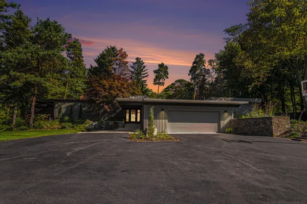 $1,250,000 | 60 Alta Dale Avenue Northeast, Ada, MI 49301