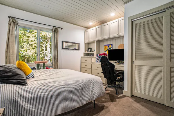 $1,250,000 | 60 Alta Dale Avenue Northeast, Ada, MI 49301