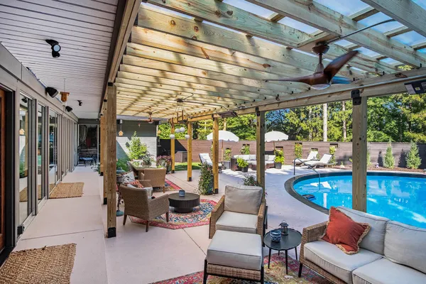 $1,250,000 | 60 Alta Dale Avenue Northeast, Ada, MI 49301