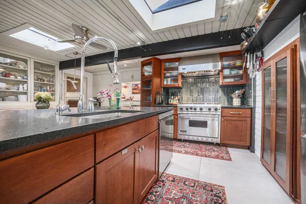 $1,250,000 | 60 Alta Dale Avenue Northeast, Ada, MI 49301