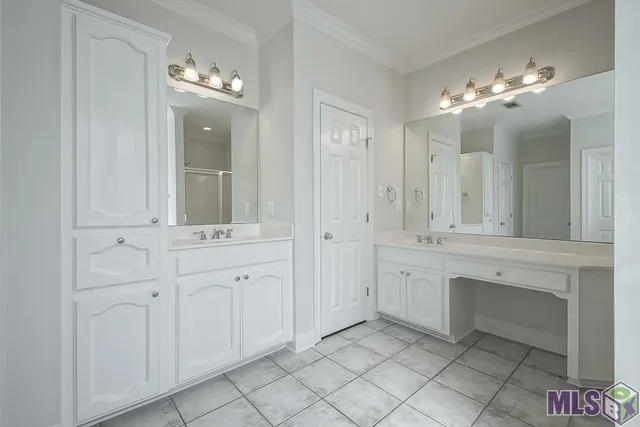 $359,900 | 10673 Hillshire Avenue, Baton Rouge, LA 70810