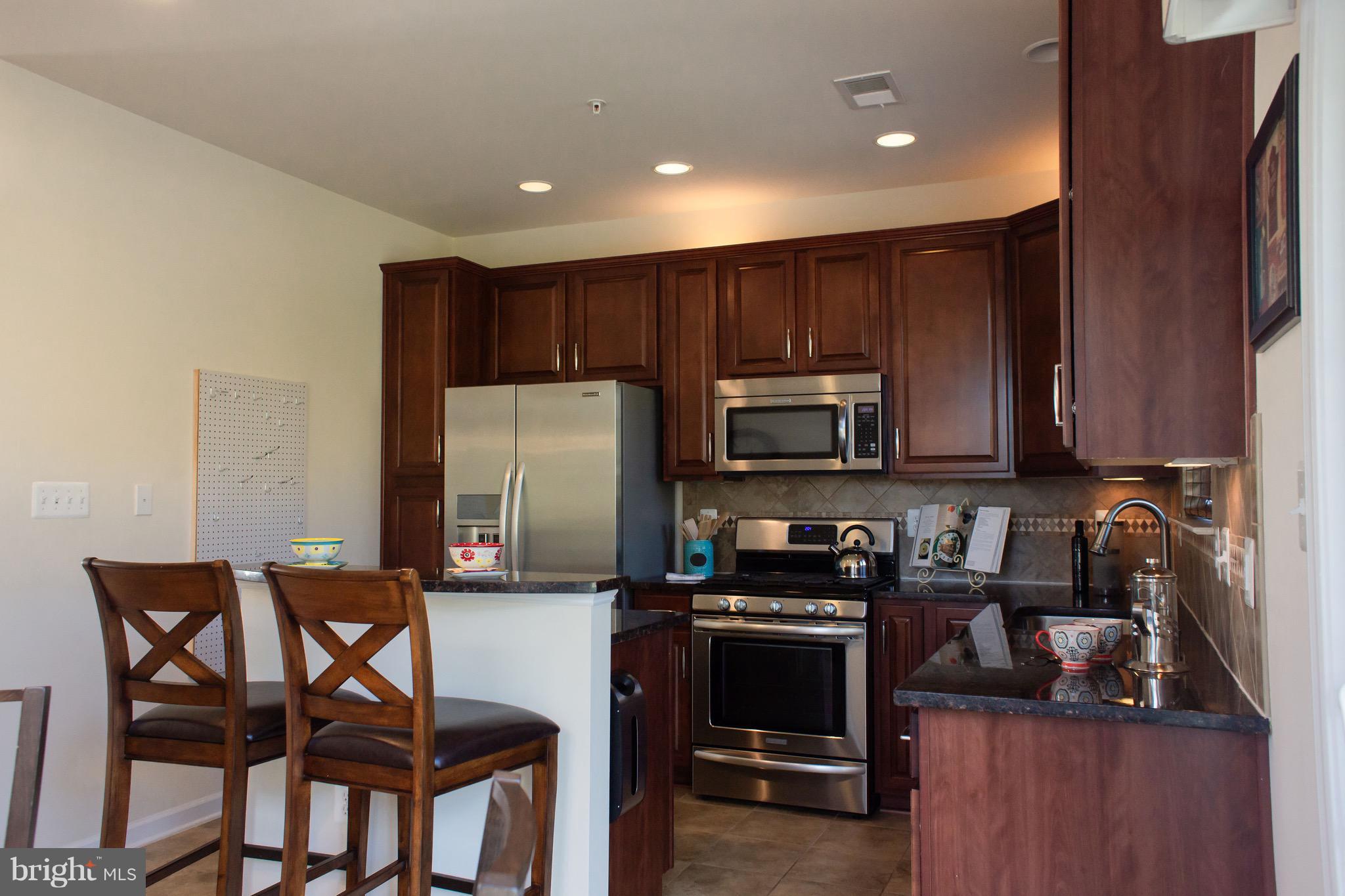 2101 Little Sorrel Way Silver Spring, MD 20902 - Photo 14 of 31 Dining Room