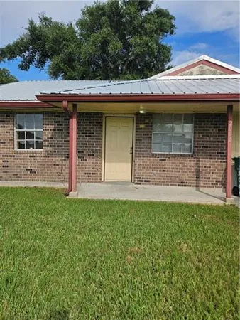 $1,600 | 2061 Carver Drive, Marrero, LA 70072