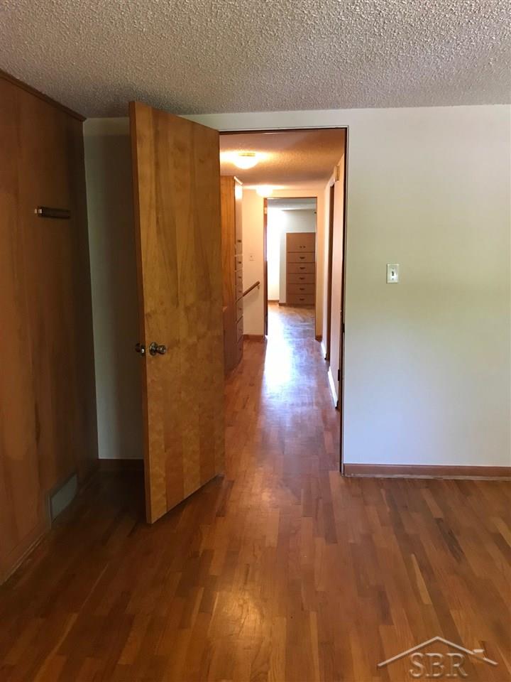 1705 North Miller Road Saginaw, MI 48609 - Photo 40 of 58 31374889-39.JPG
