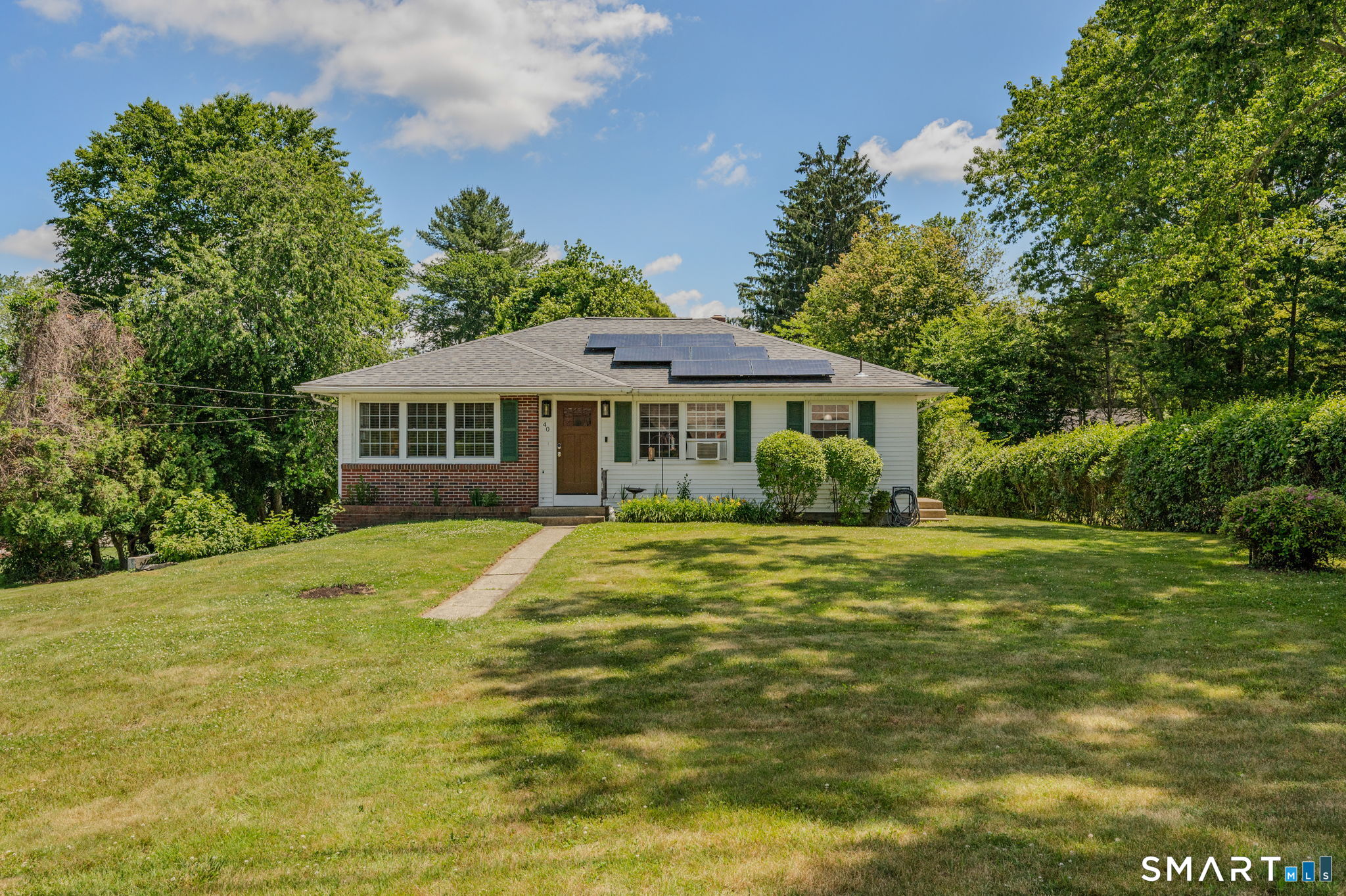 40 Porach Road Montville, CT 06382 - Photo 2 of 38