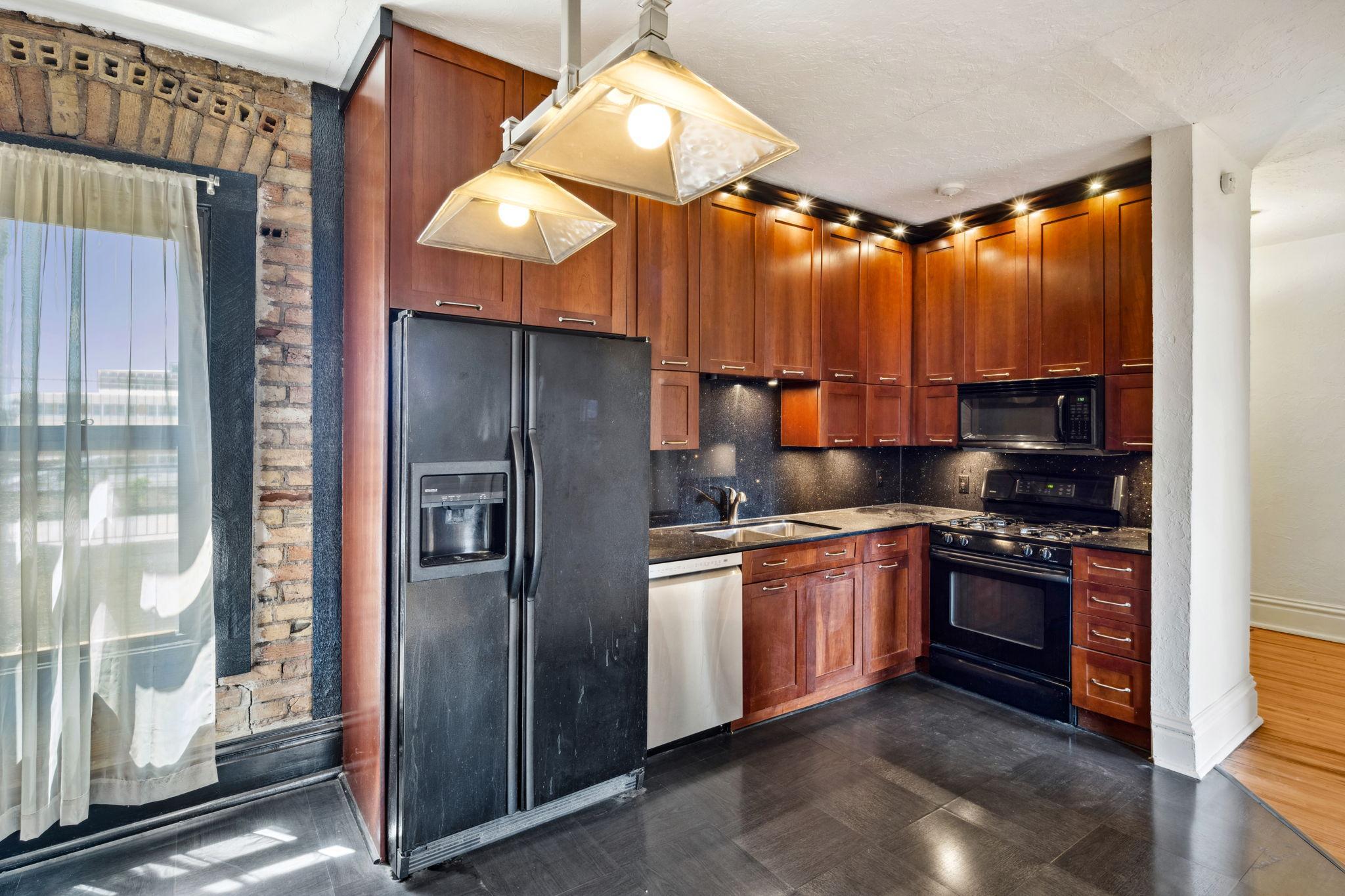 11 South 12th Street, Unit 402 Minneapolis, MN 55403 - Photo 5 of 43