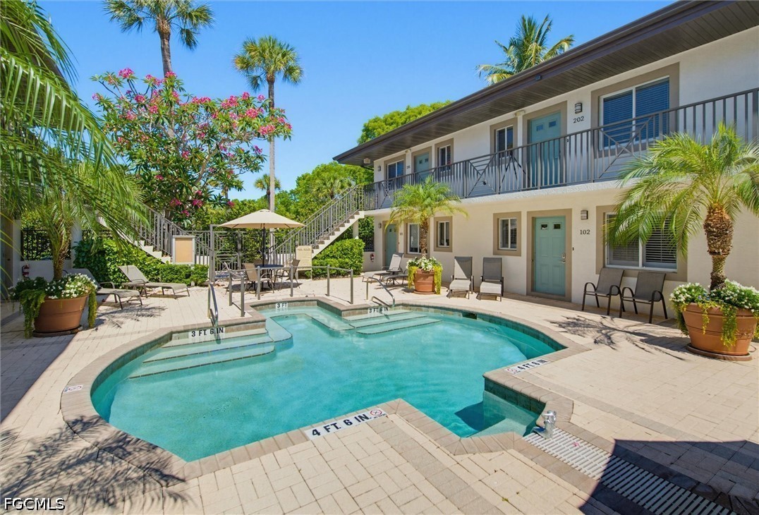 480 5th Street South, Unit 202 Naples, FL 34102 - Photo 1 of 11