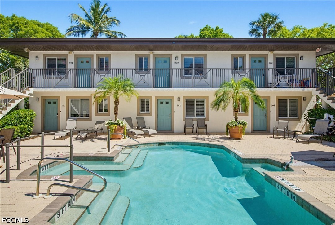 480 5th Street South, Unit 202 Naples, FL 34102 - Photo 2 of 11