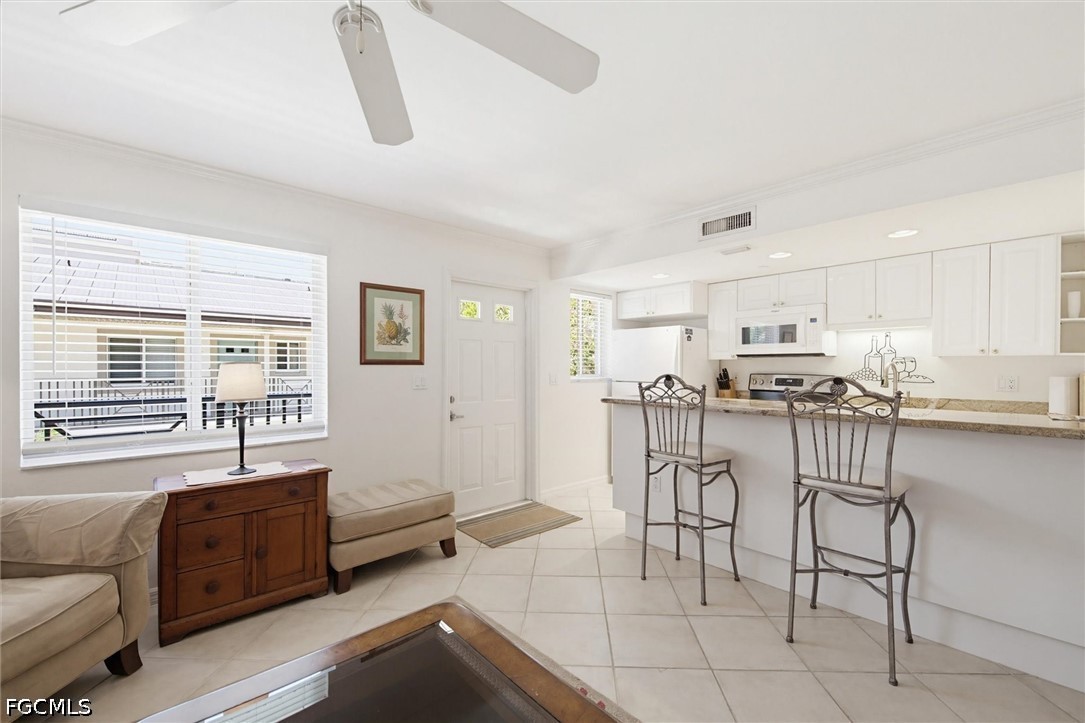 480 5th Street South, Unit 202 Naples, FL 34102 - Photo 6 of 11