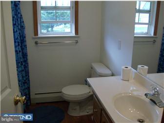 55 Red Berry Road Levittown, PA 19056 - Photo 11 of 12