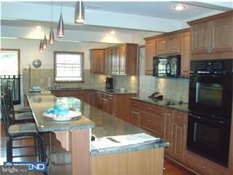 55 Red Berry Road Levittown, PA 19056 - Photo 3 of 12 Kitchen