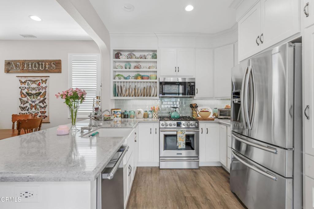 342 Java Place Oxnard, CA 93036 - Photo 5 of 24