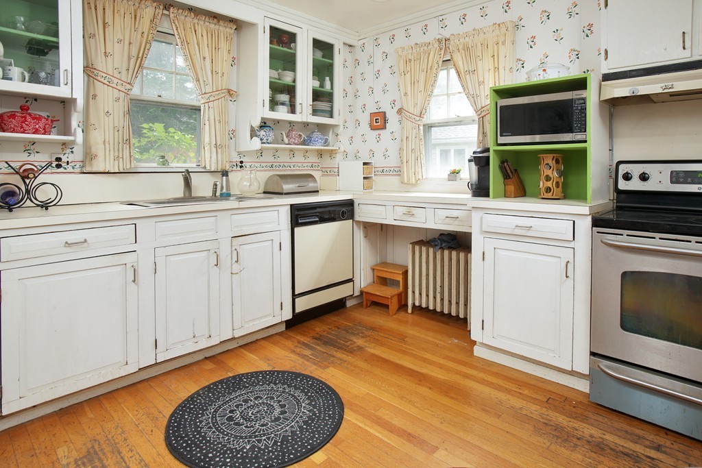 45 Pine Plain Road Wellesley, MA 02481 - Photo 5 of 11