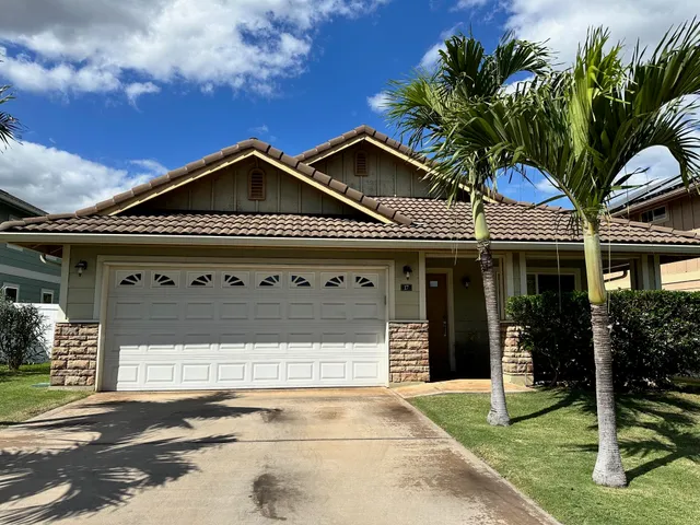 $1,100,000 | 17 Molehulehu Loop, Kahului, HI 96732