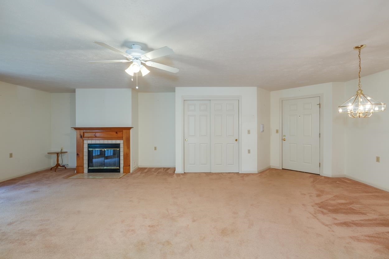 491 Mammoth Road, Unit 4 Londonderry, NH 03053 - Photo 8 of 35