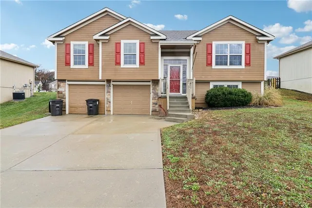 $179,900 | 7219 Rymeg Street, Belton, MO 64012