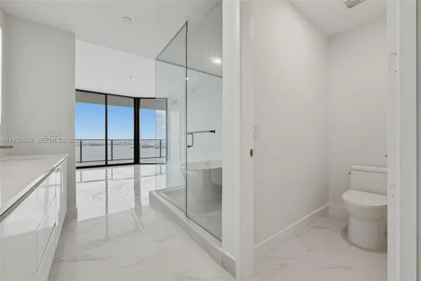 $8,800 | 711 Northeast 23rd Terrace, Unit 3906, Miami, FL 33137