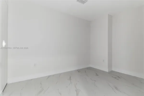 $8,800 | 711 Northeast 23rd Terrace, Unit 3906, Miami, FL 33137