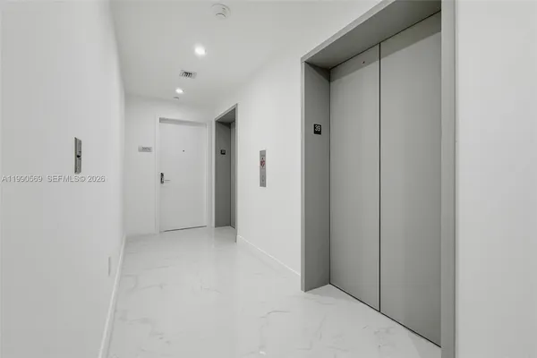 $8,800 | 711 Northeast 23rd Terrace, Unit 3906, Miami, FL 33137