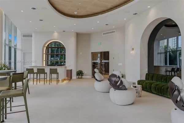 $8,800 | 711 Northeast 23rd Terrace, Unit 3906, Miami, FL 33137